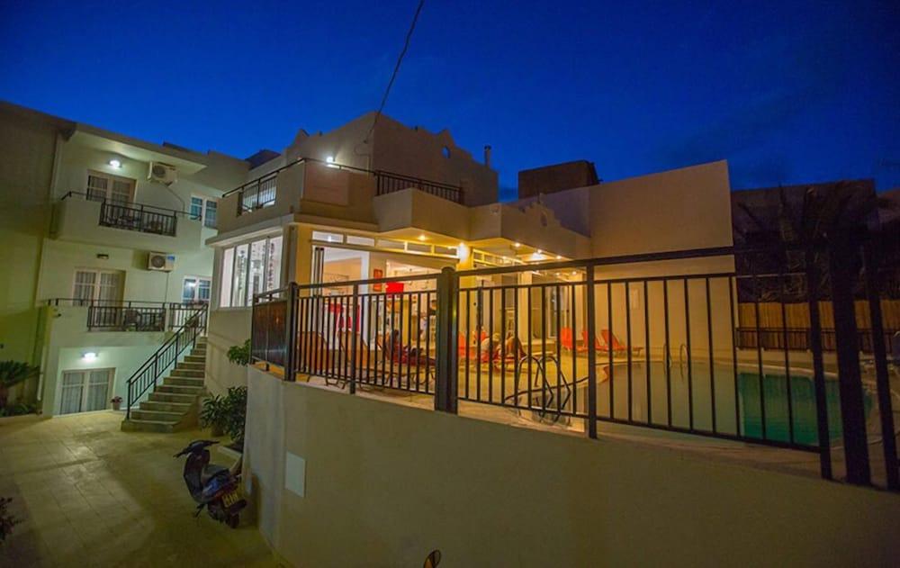 Malia Central Apartments Ngoại thất bức ảnh